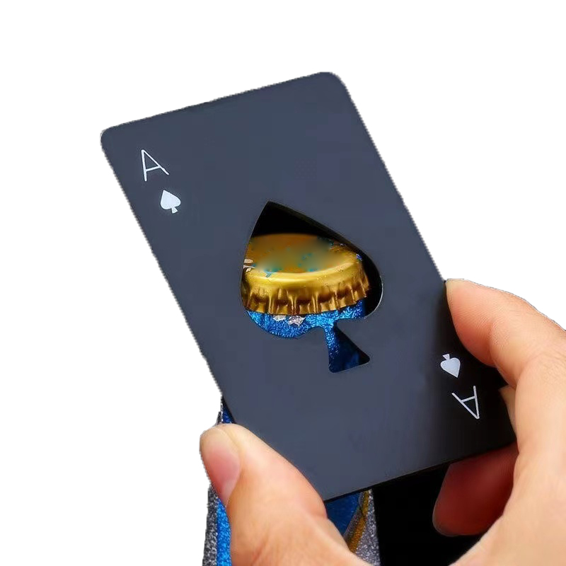 Quirky Kitchen Gadgets - Apribottiglie per birra Poker A Card