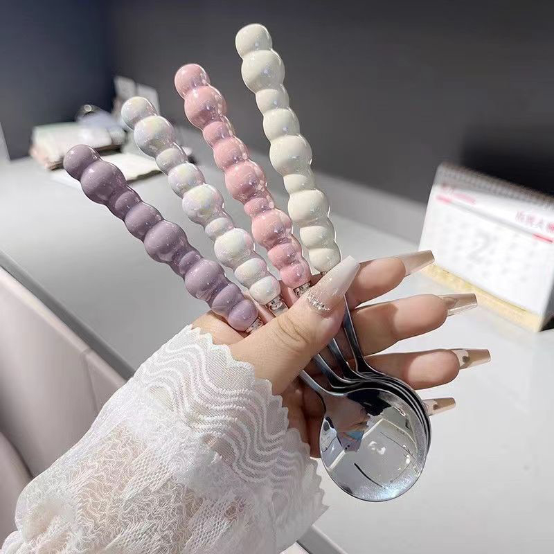 Quirky Kitchen Gadgets - Cucchiaio con manico di perle cucchiai