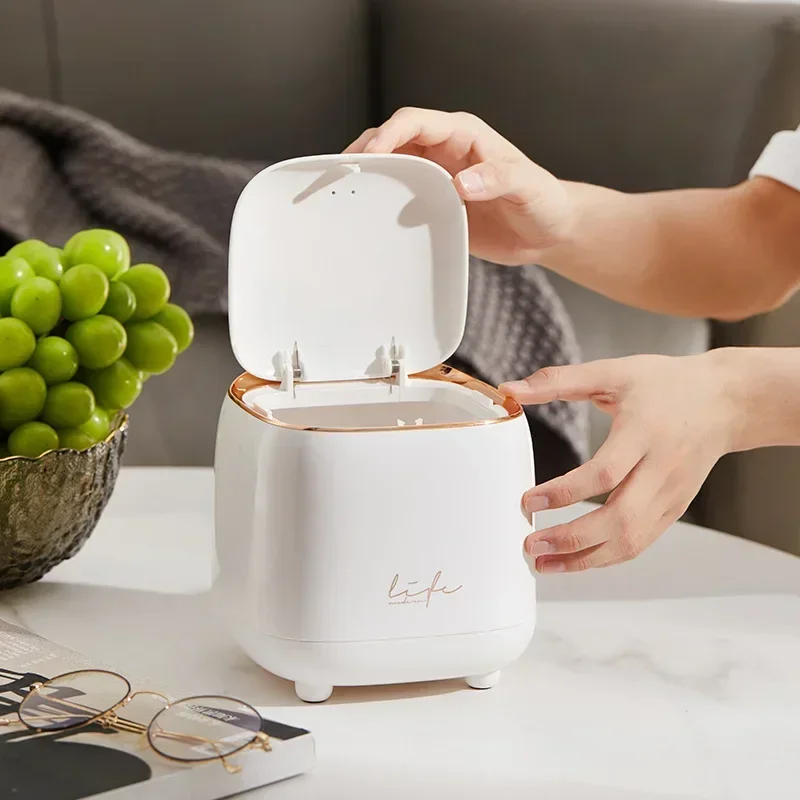 Cestino da scrivania di lusso  - Kitchen Gadgets Luxury recensione e prezzo
